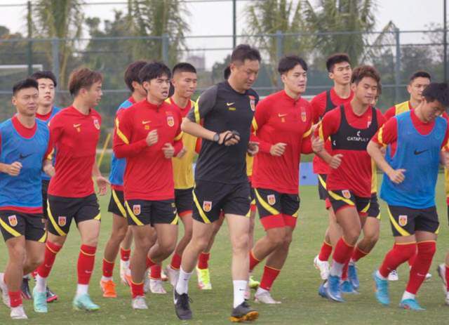 国产香蕉尹人综合在线